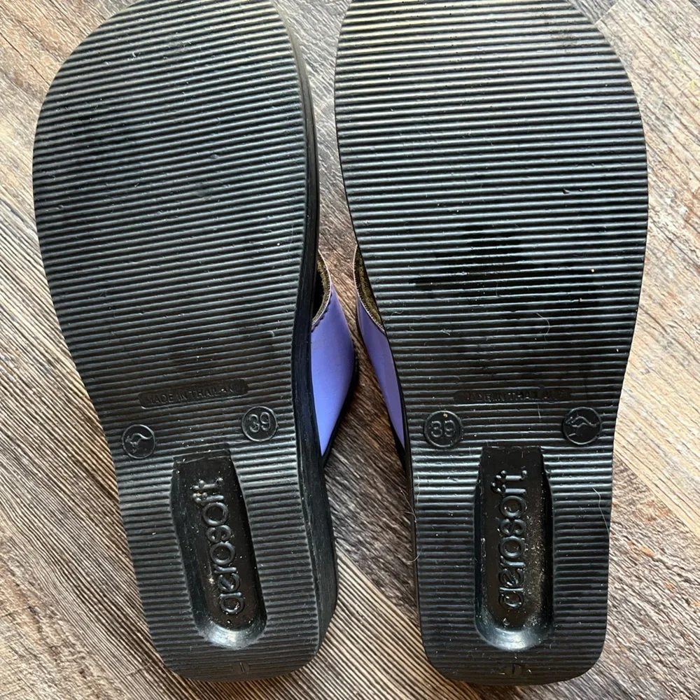 Aerosoft Flip Flops Comfort Thong Sandals Purple Snake Print Women's 7 - Picture 4 of 5